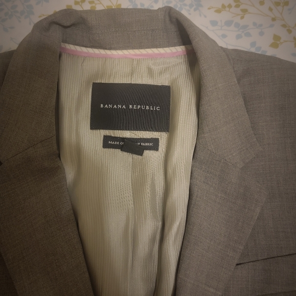 Coat - Picture 1 of 3